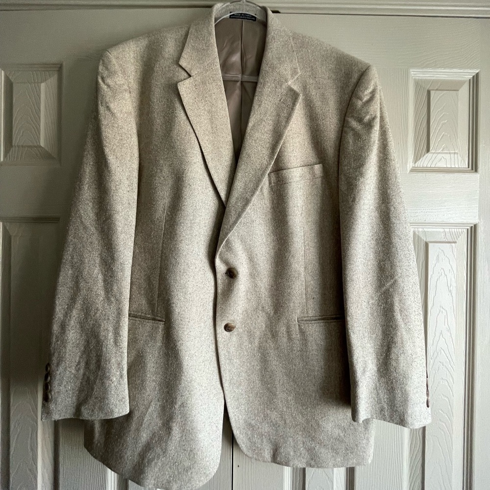 RBM Collection Tan Men’s Suit, Size 46R, 100% Silk Liner